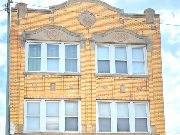 $3,500 | 4343 West Diversey Avenue, Unit 2, Chicago, IL 60639