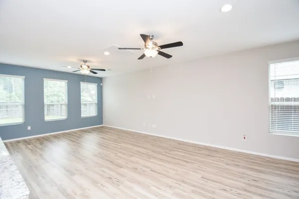 $2,100 | 22707 Bolanzo Lane, New Caney, TX 77357