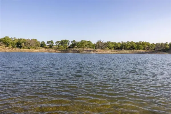 $2,055,000 | 5500 Glen Rose Highway, Rainbow, TX 76077