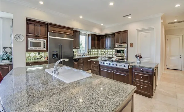 $3,295,000 | 19 Rosana Way, Coto de Caza, CA 92679