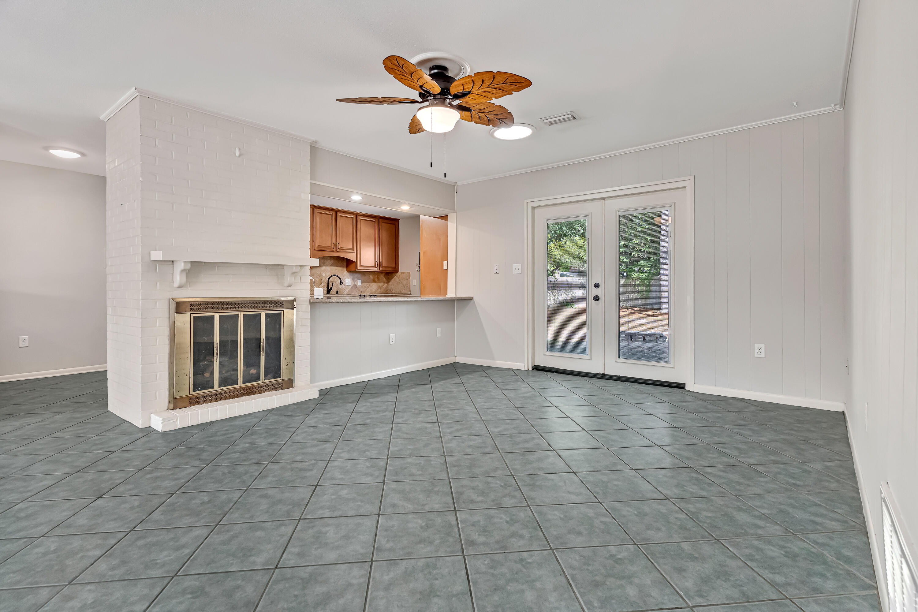 41 Poplar Avenue Shalimar, FL 32579 - Photo 15 of 53 41 popluar ave-23