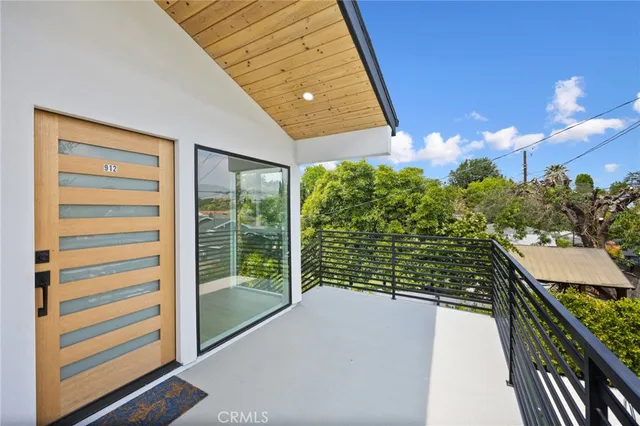 $2,349,000 | 914 North Catalina Street, Burbank, CA 91505