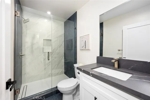 $2,349,000 | 914 North Catalina Street, Burbank, CA 91505