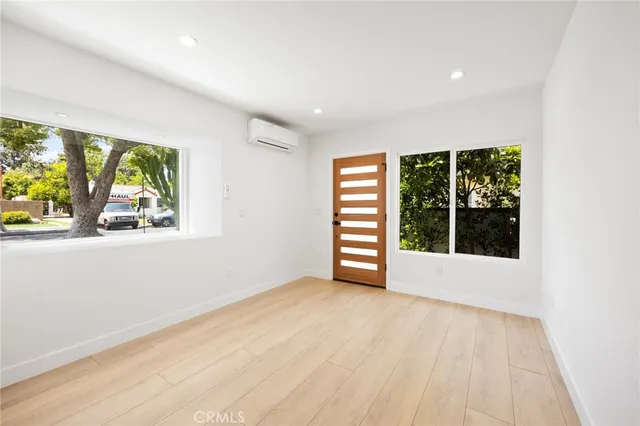 $2,349,000 | 914 North Catalina Street, Burbank, CA 91505