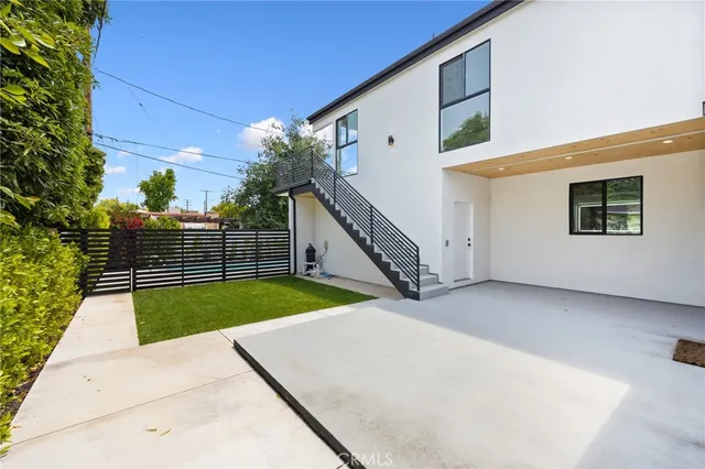 $2,349,000 | 914 North Catalina Street, Burbank, CA 91505