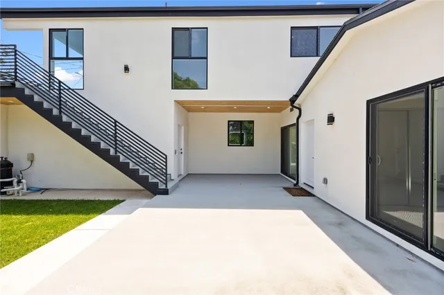 $2,349,000 | 914 North Catalina Street, Burbank, CA 91505