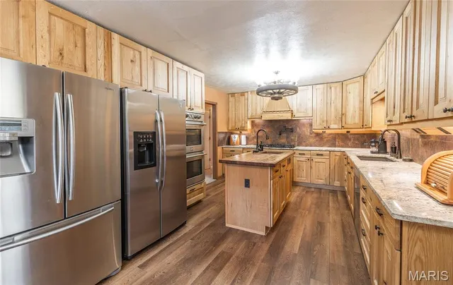 $525,000 | 807 County Road 6410, Salem, MO 65560