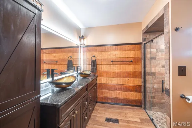 $525,000 | 807 County Road 6410, Salem, MO 65560