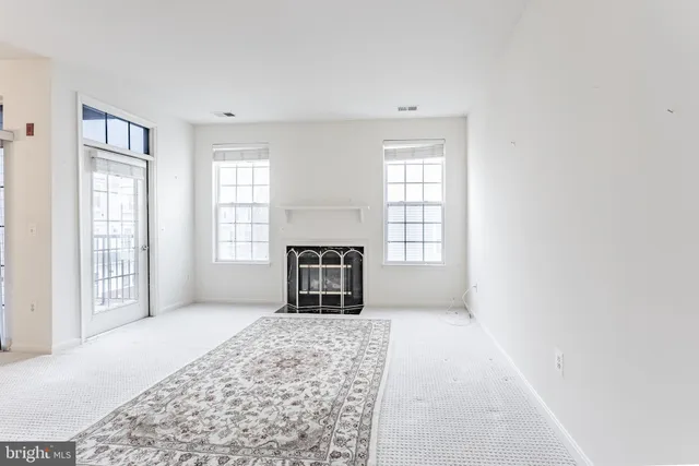 $474,888 | 11575 Cavalier Landing Court, Unit 301, Fairfax, VA 22030