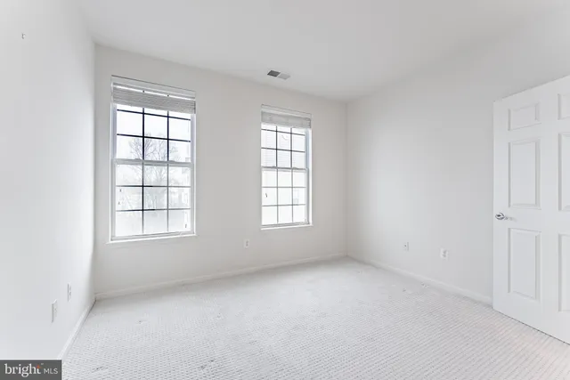 $474,888 | 11575 Cavalier Landing Court, Unit 301, Fairfax, VA 22030