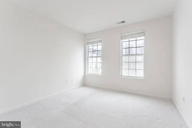 $474,888 | 11575 Cavalier Landing Court, Unit 301, Fairfax, VA 22030