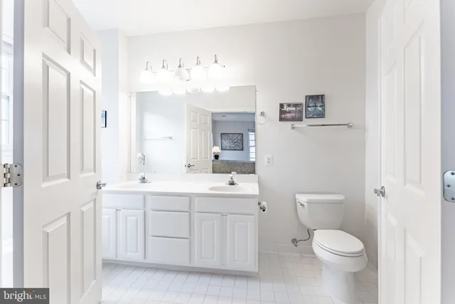 $474,888 | 11575 Cavalier Landing Court, Unit 301, Fairfax, VA 22030