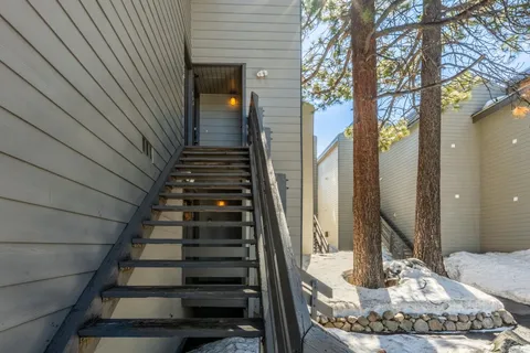 $549,000 | 137 Laurel Mountain Road, Unit 227, Mammoth Lakes, CA 93546
