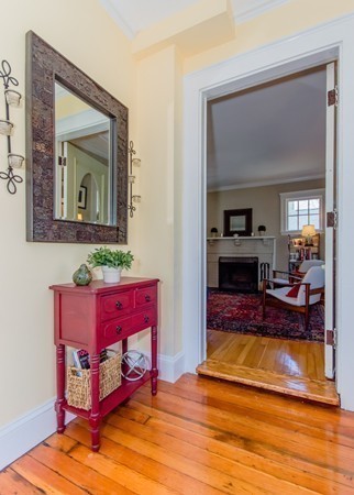 19 Englewood Road Winchester, MA 01890 - Photo 4 of 24 Gallery Image 4