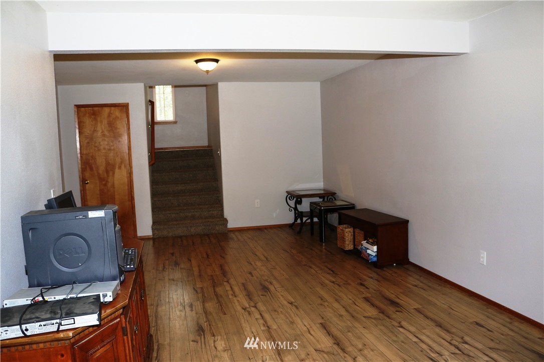 101 East Flicker Road Grapeview, WA 98546 - Photo 14 of 22 Gallery Image 14