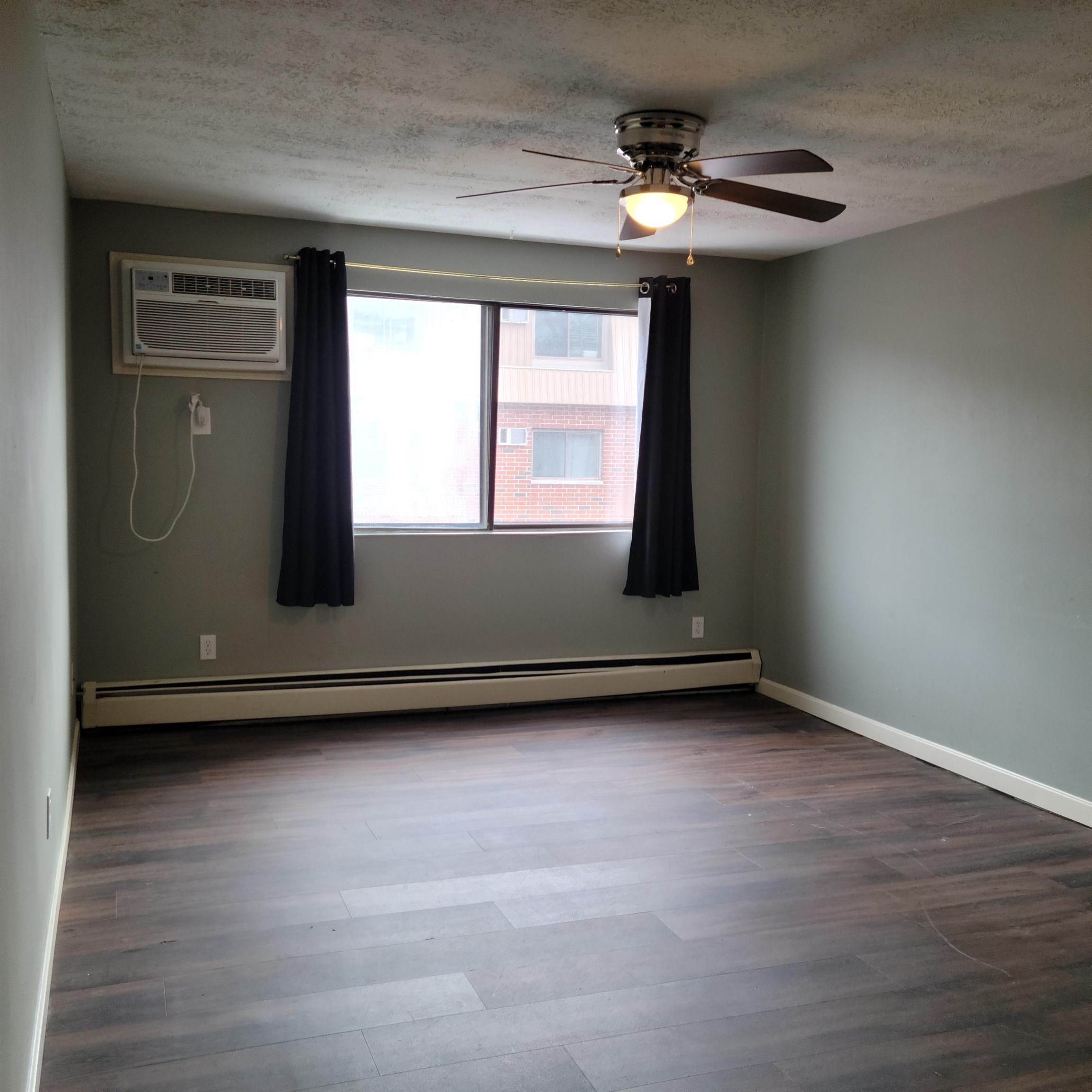 55 Log Street, Unit 2F Manchester, NH 03102 - Photo 7 of 15