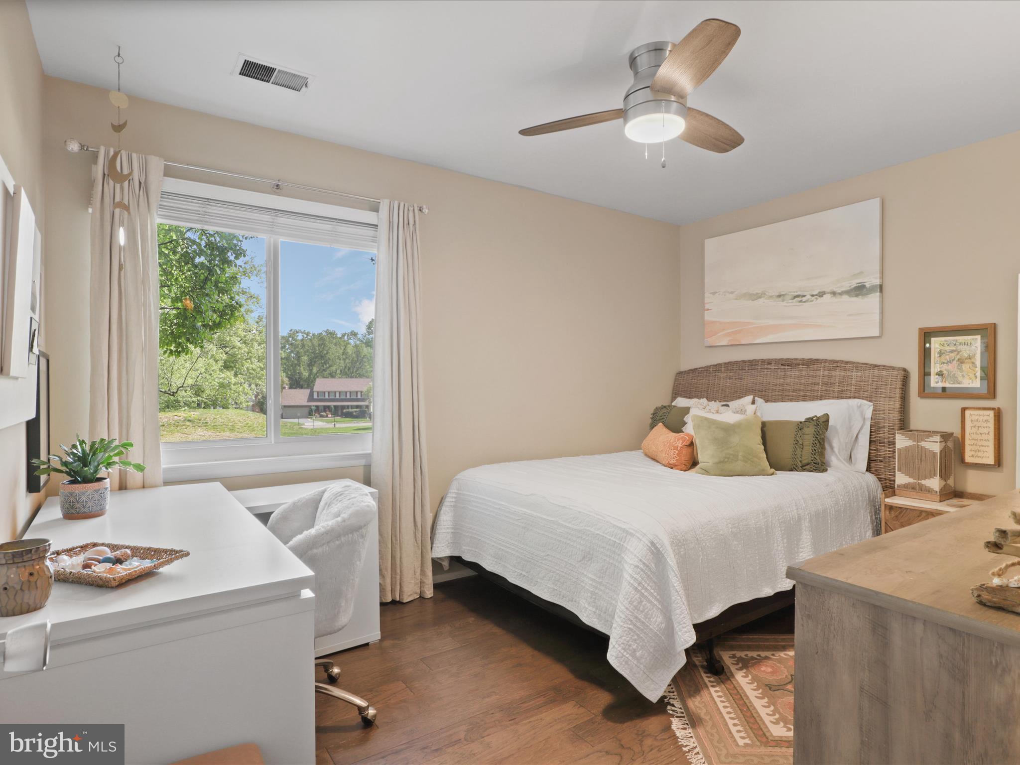 11416 Turnmill Lane Reston, VA 20191 - Photo 12 of 30 Bedroom 2