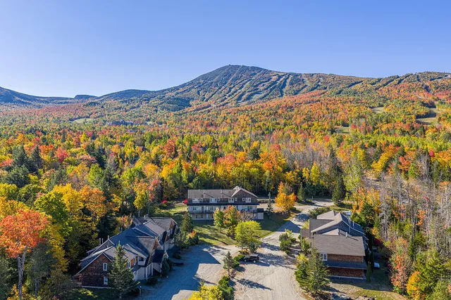 $514,000 | 5003 Fall Line Drive, Unit B, Carrabassett Valley, ME 04947