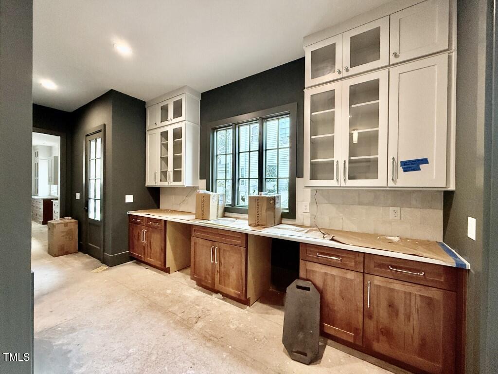 2824 Claremont Road Raleigh, NC 27608 - Photo 9 of 47 IMG_0809 (Medium)