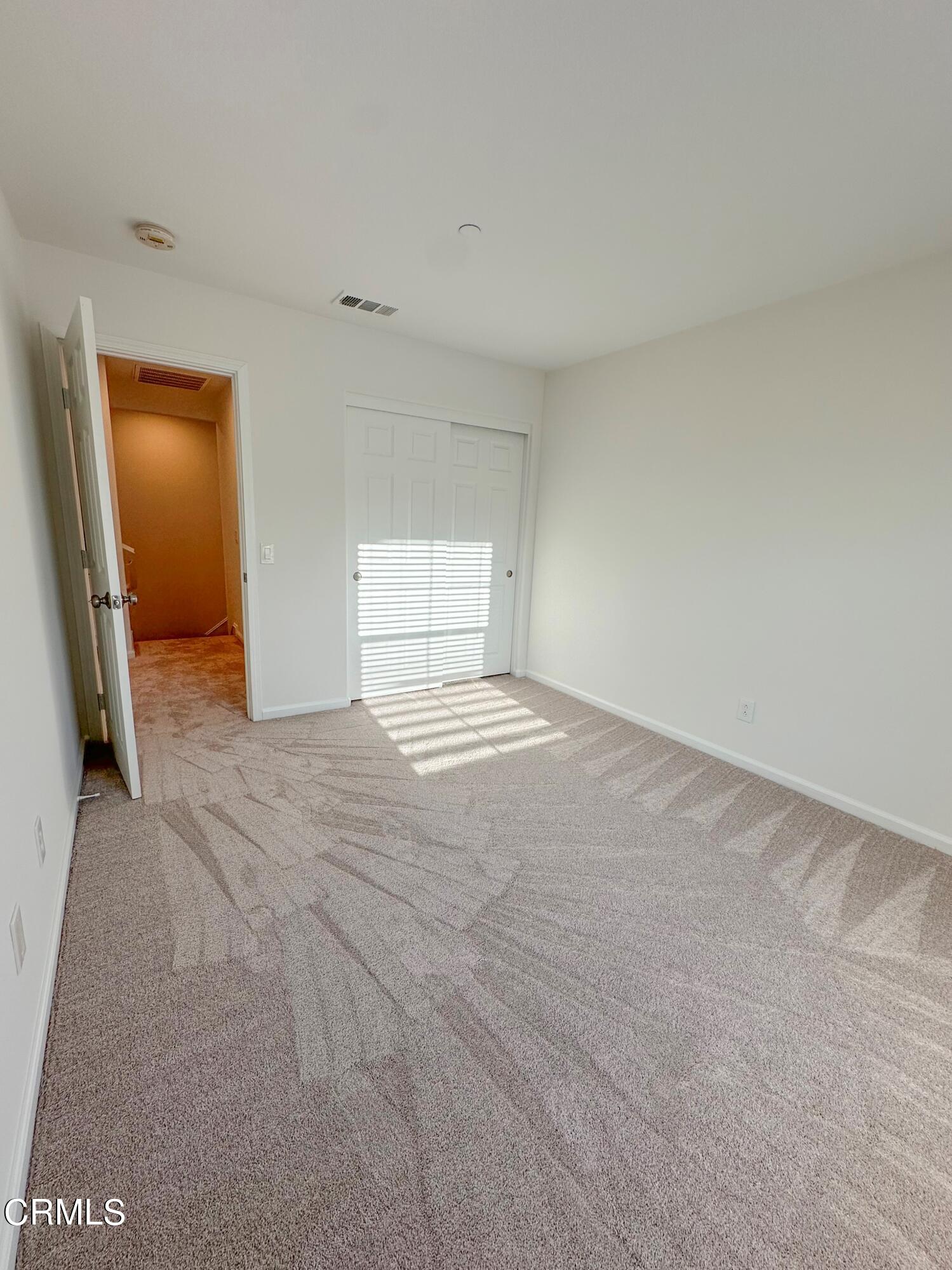 565 Southampton Place Oxnard, CA 93035 - Photo 15 of 28 IMG_3381