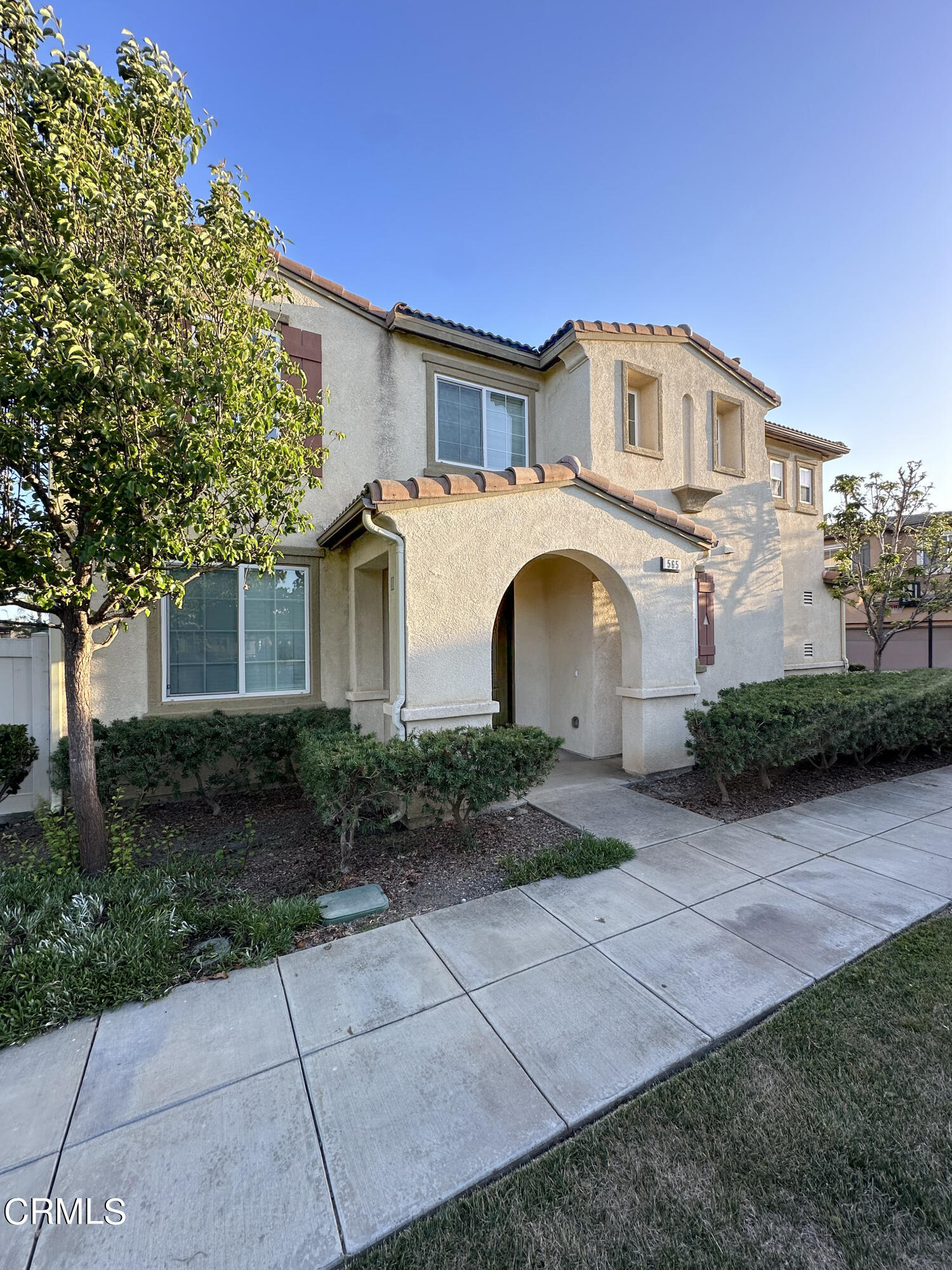 565 Southampton Place Oxnard, CA 93035 - Photo 26 of 28 IMG_3412