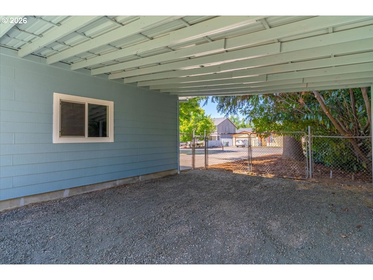 4826 Future Road Northeast Salem, OR 97305 - Photo 40 of 44