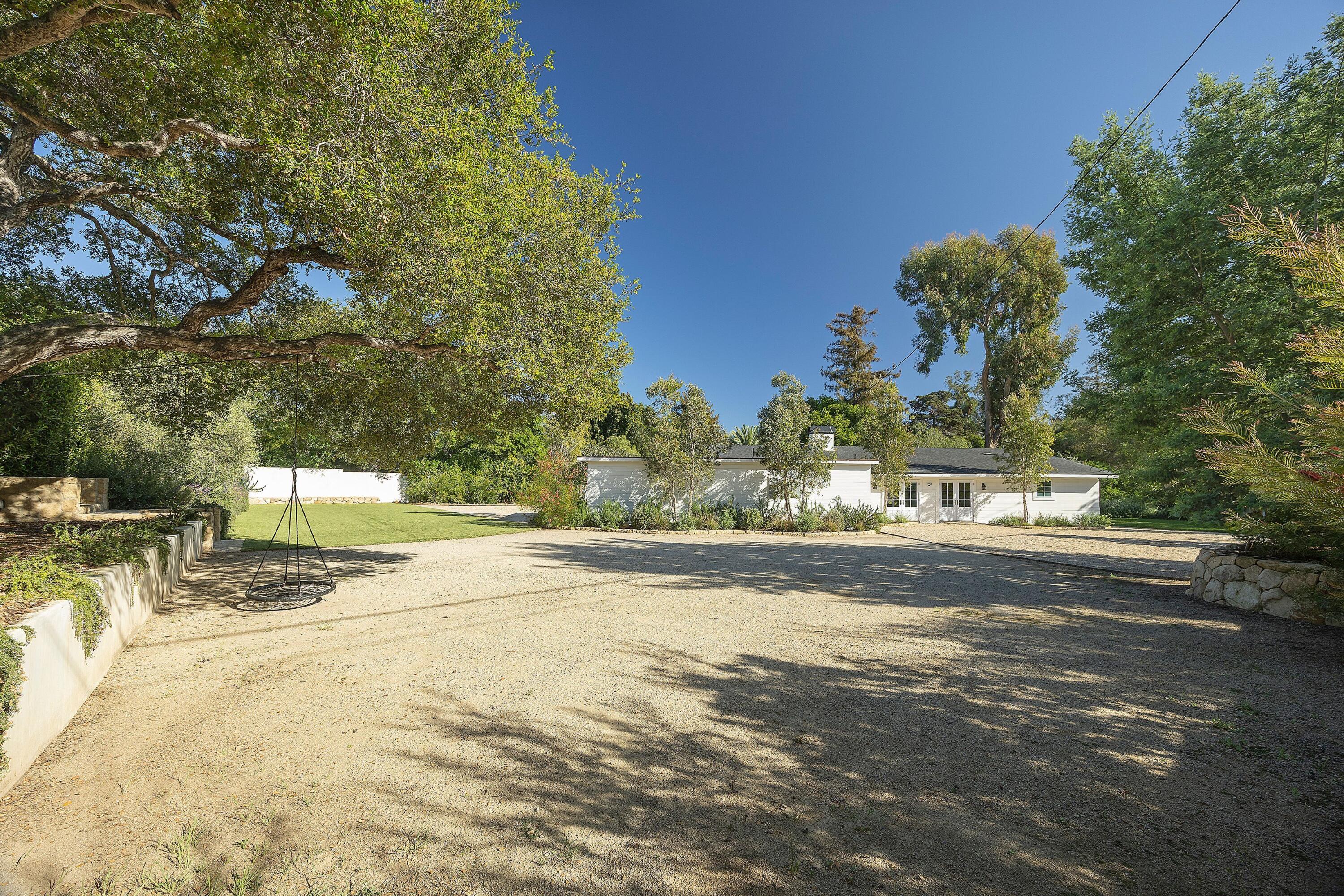 487 Hot Springs Road Santa Barbara, CA 93108 - Photo 42 of 47 487 Hot Springs Road - FH8BR4(42)