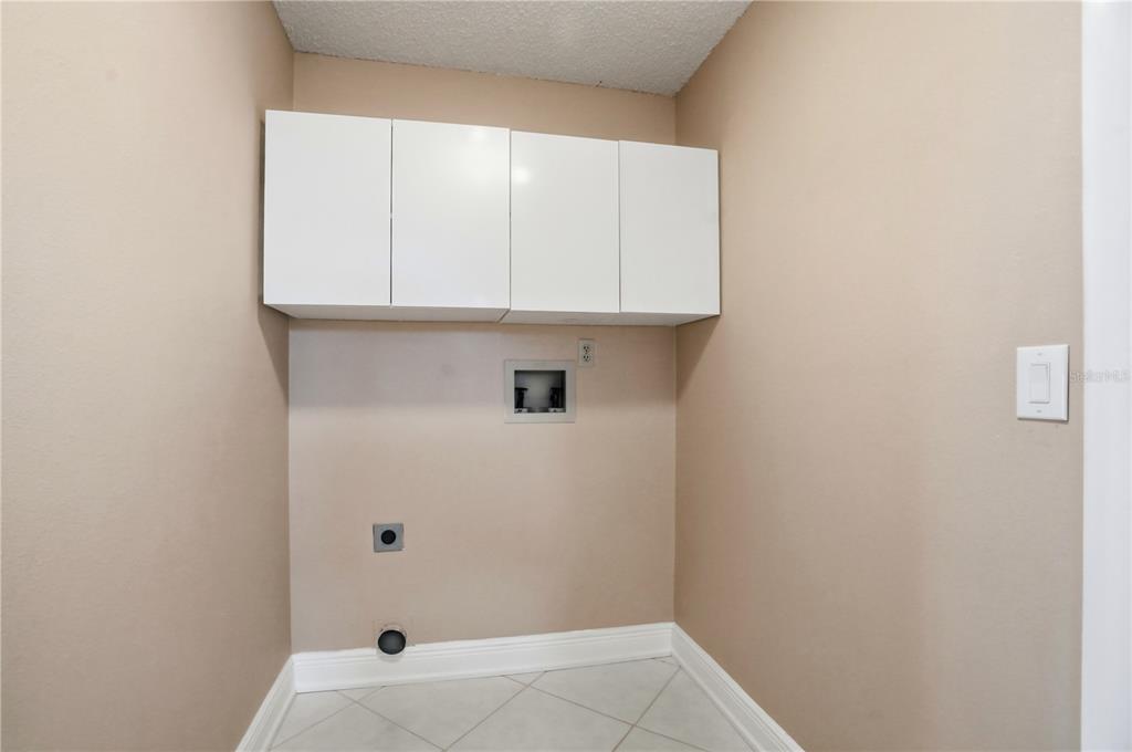5277 Deltona Boulevard Spring Hill, FL 34606 - Photo 44 of 74 a view of an empty room