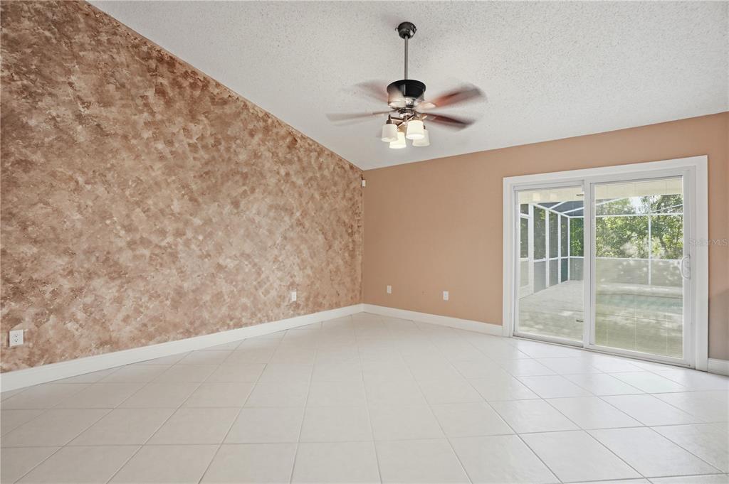 5277 Deltona Boulevard Spring Hill, FL 34606 - Photo 10 of 74