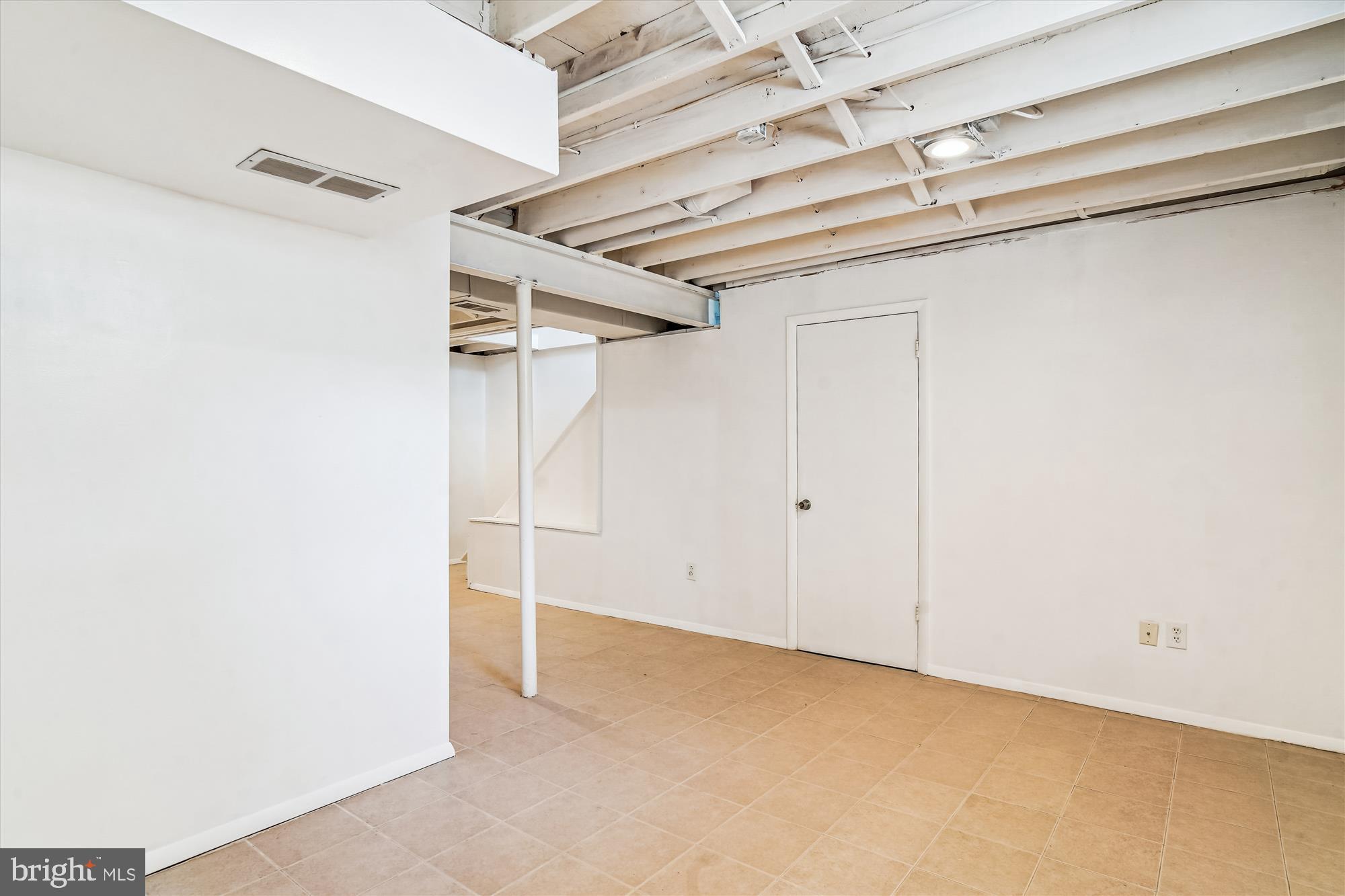 1708 Heather Lane Frederick, MD 21702 - Photo 35 of 47 a view of utility room