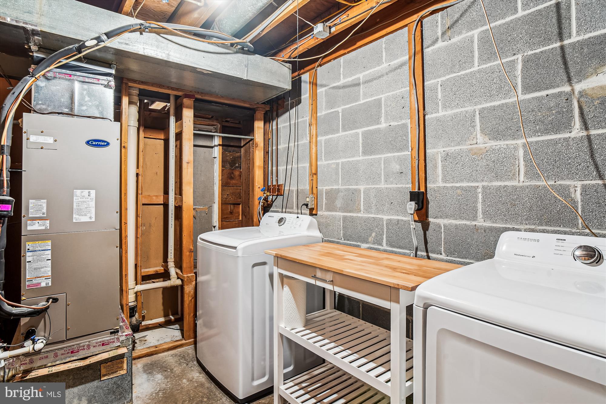 1708 Heather Lane Frederick, MD 21702 - Photo 40 of 47 a utility room with dryer and washer