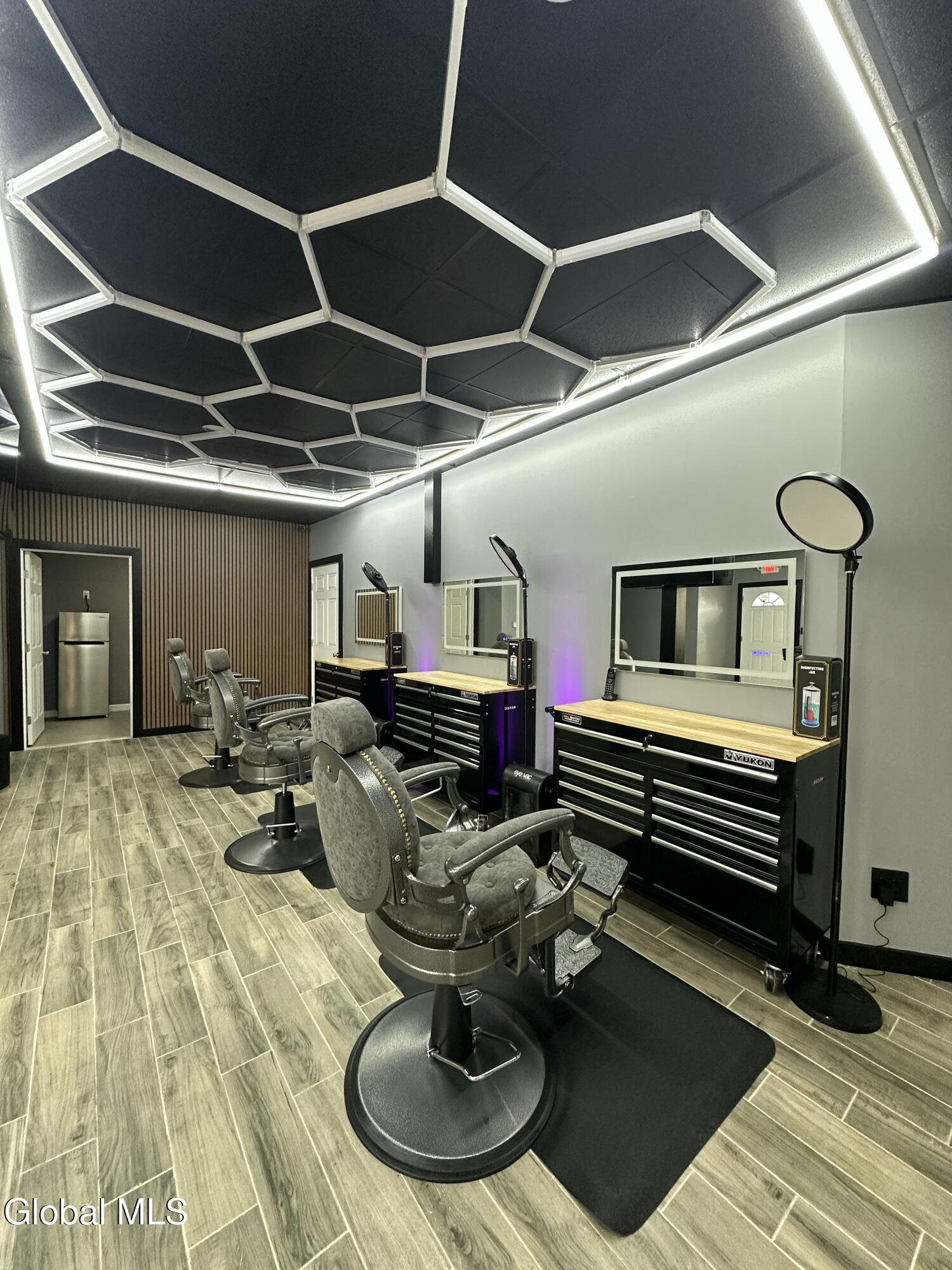 1115 McClyman Street Schenectady, NY 12307 - Photo 7 of 25 IMG_1933