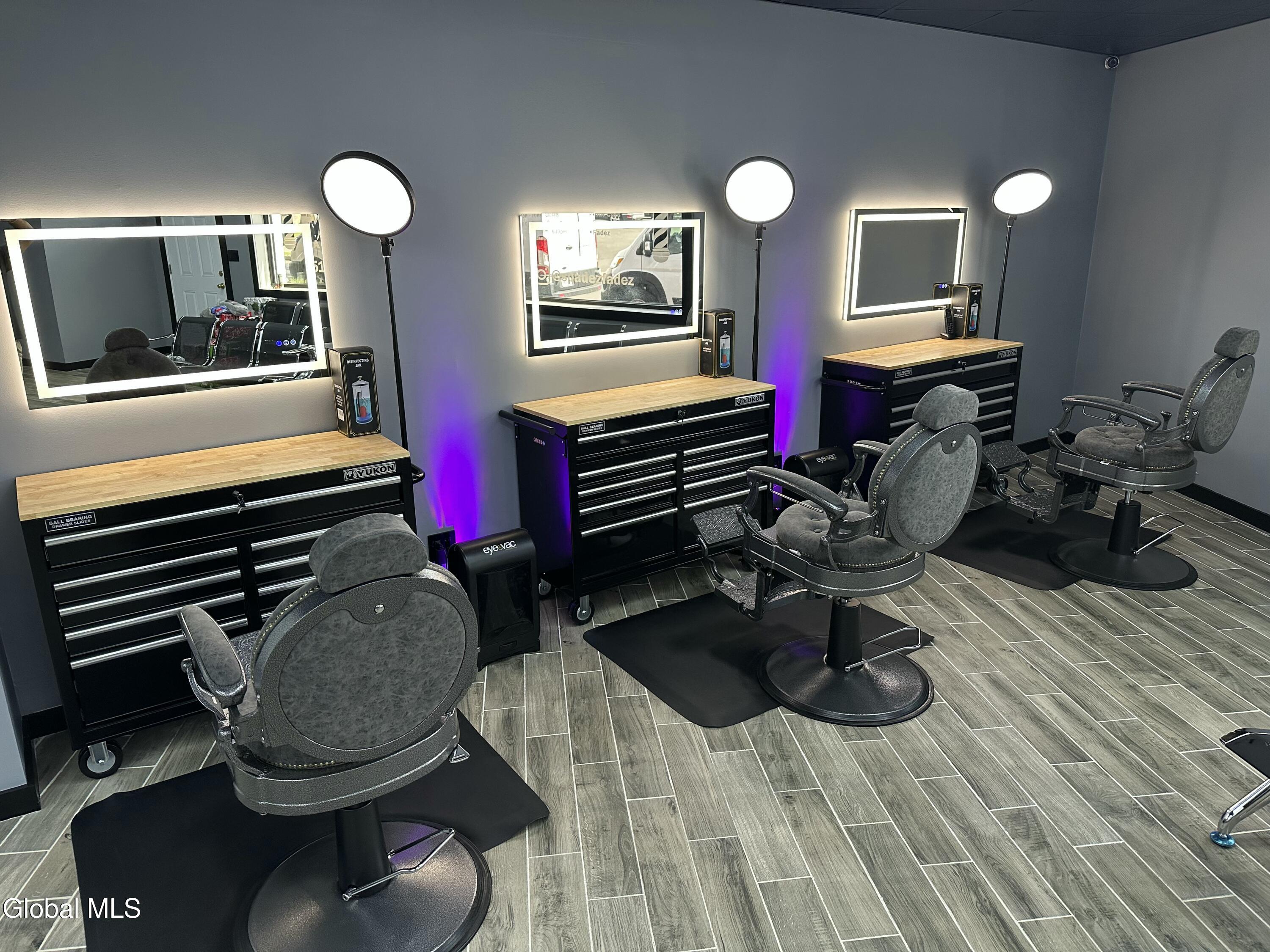 1115 McClyman Street Schenectady, NY 12307 - Photo 8 of 25 IMG_1932