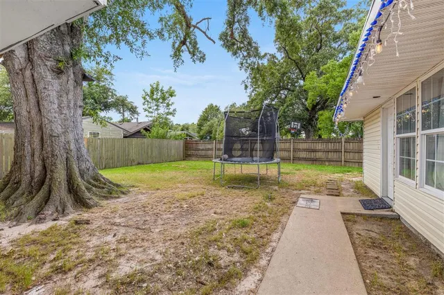 $1,500 | 1325 East Burton Street, Sulphur, LA 70663