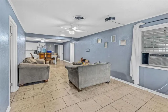 $1,500 | 1325 East Burton Street, Sulphur, LA 70663