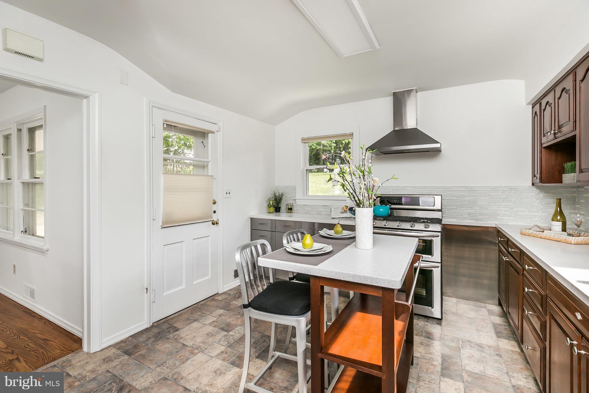 5509 Greenleaf Road Baltimore, MD 21210 - Photo 11 of 39 Gallery Image 11