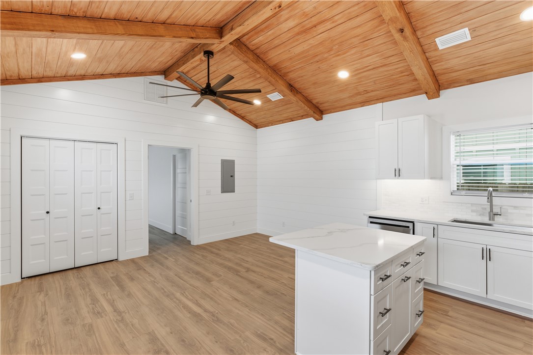 312 Palm Street St. Simons Island, GA 31522 - Photo 4 of 25