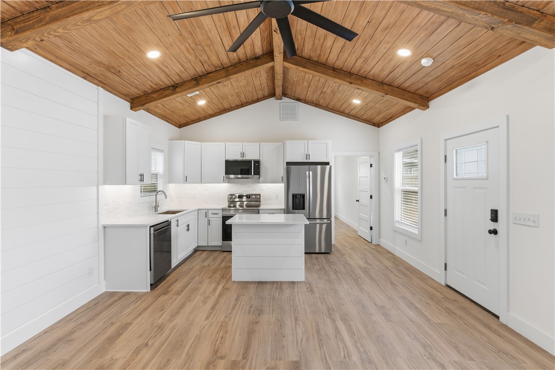 312 Palm Street St. Simons Island, GA 31522 - Photo 6 of 25