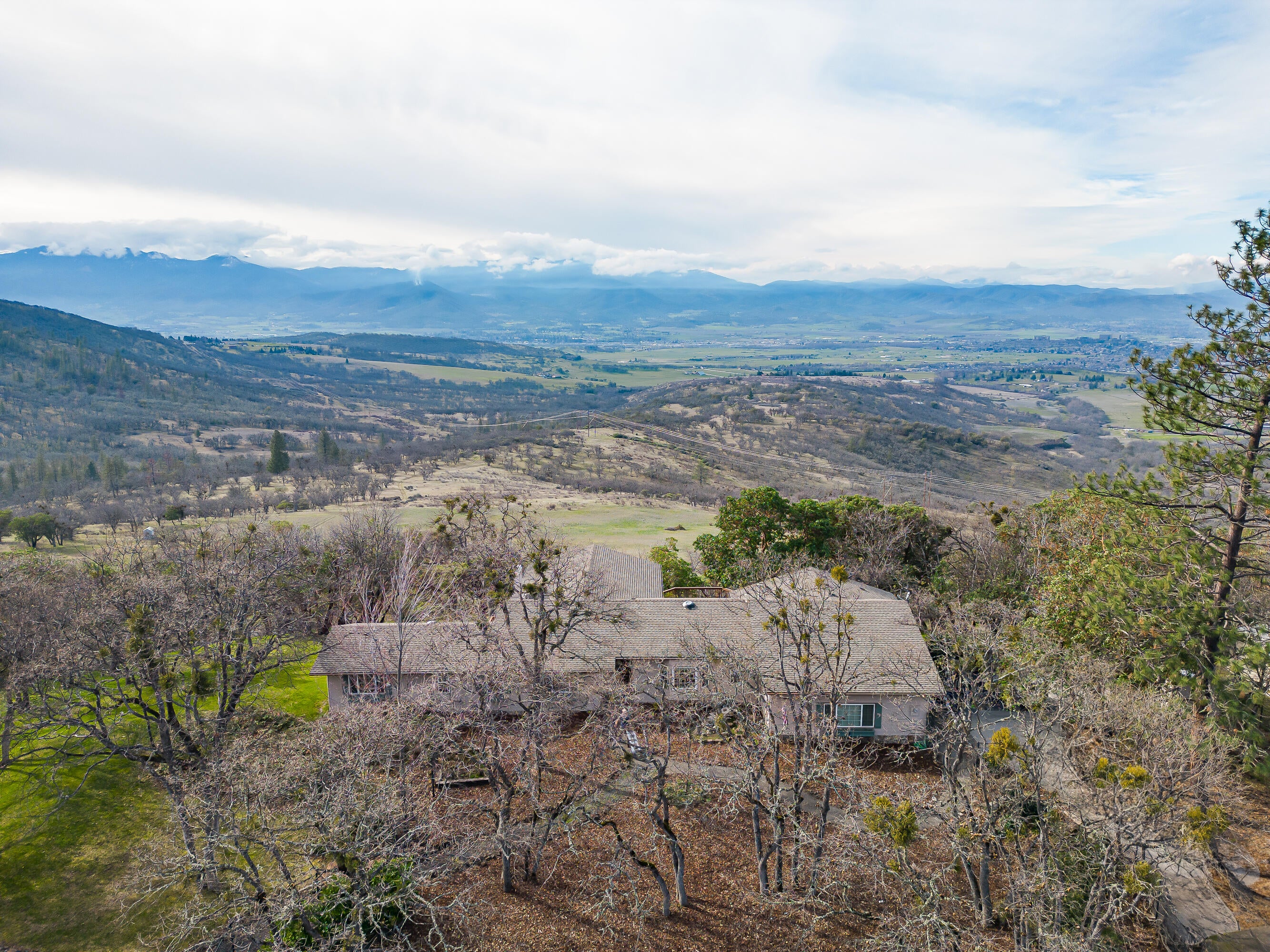 6550 Hillcrest Road Medford, OR 97504 - Photo 57 of 62 Aerial View