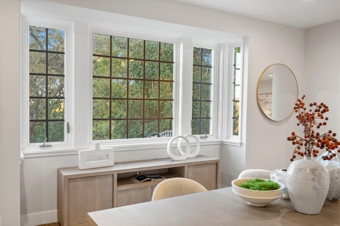 260 Robin Road Hillsborough, CA 94010 - Photo 27 of 96 Gallery Image 27