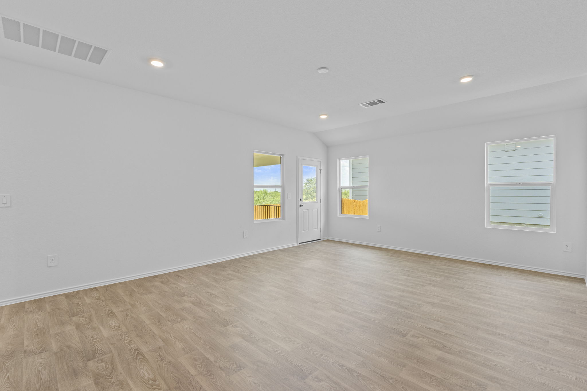 12216 Silverton Tree Bend Mustang Ridge, TX 78610 - Photo 19 of 29