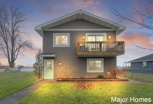 $870,000 | 3179 Sandy Beach Street, Wayland, MI 49348