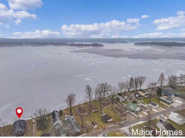 $875,000 | 3179 Sandy Beach Street, Wayland, MI 49348