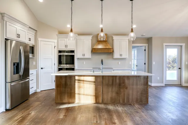 $775,000 | Lot 4 Nighthawk Drive, Somerset, WI 54025