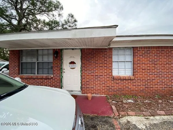 $900 | 3417 Shamrock Court, Unit B1, Gautier, MS 39553