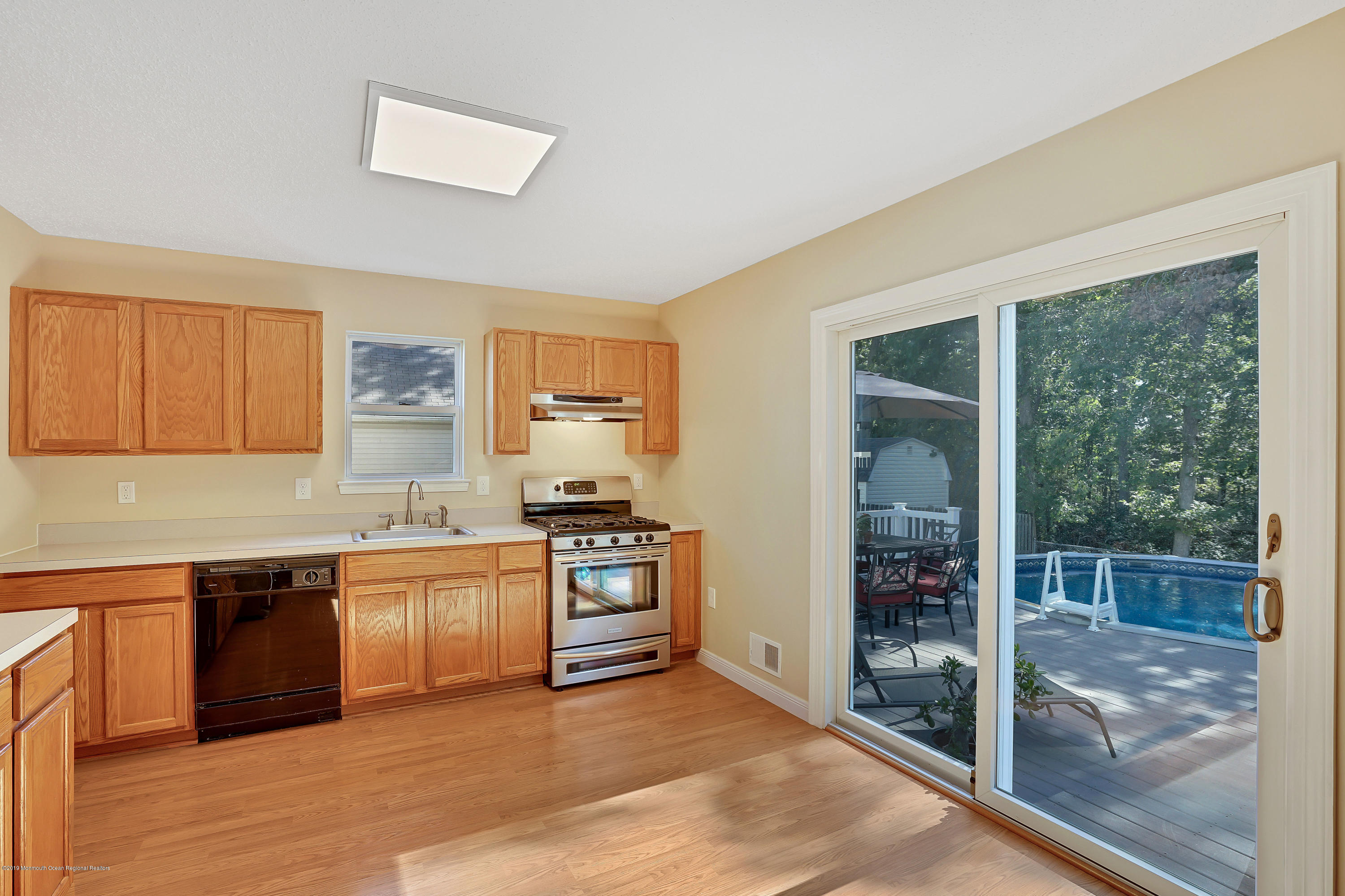 91 West Shenendoah Road Howell, NJ 07731 - Photo 13 of 39 030_dsc01446