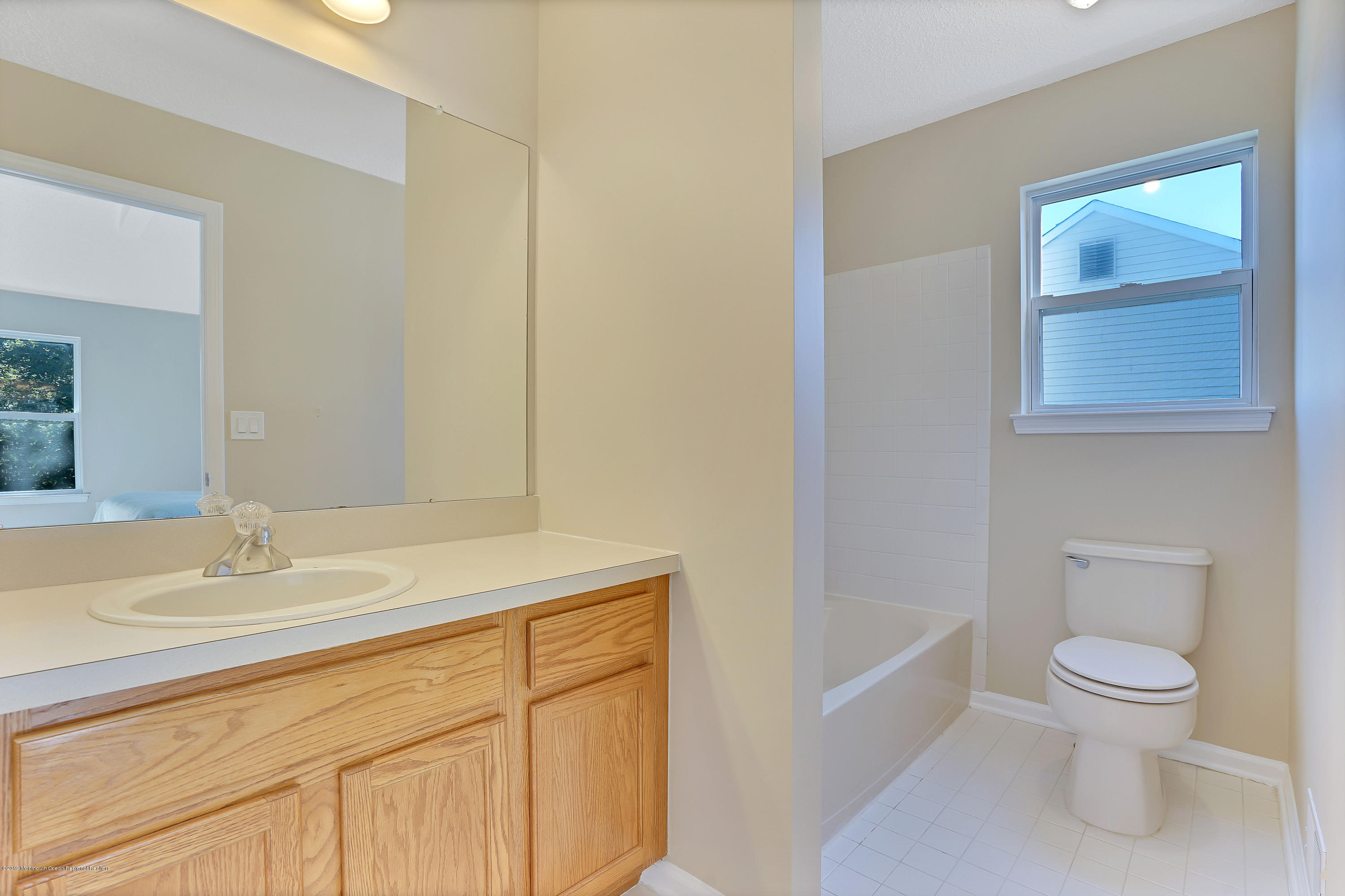 91 West Shenendoah Road Howell, NJ 07731 - Photo 18 of 39 014_dsc01366