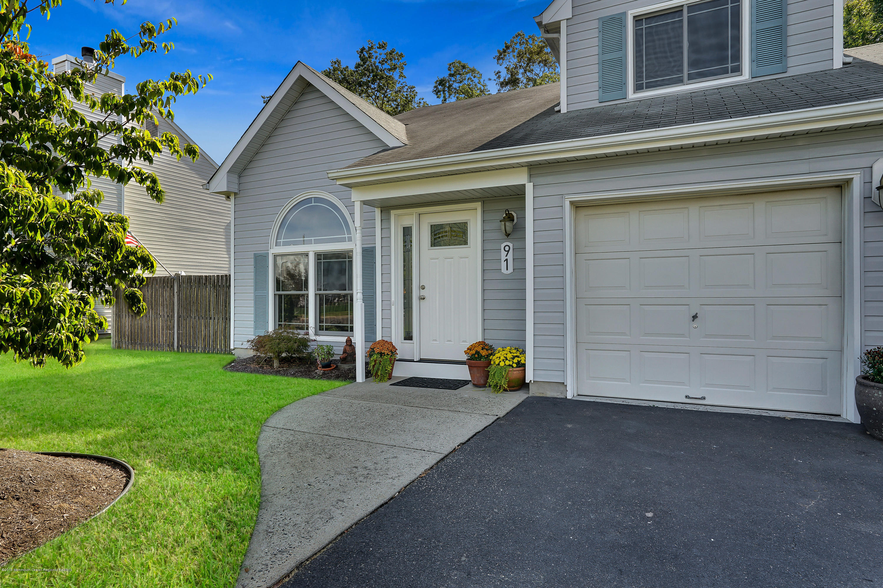 91 West Shenendoah Road Howell, NJ 07731 - Photo 6 of 39 010_dsc01541_1