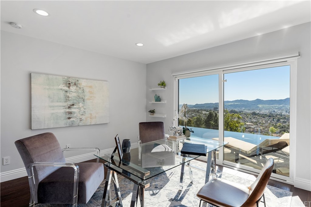 1132 Vista Ridge Burbank, CA 91504 - Photo 11 of 26