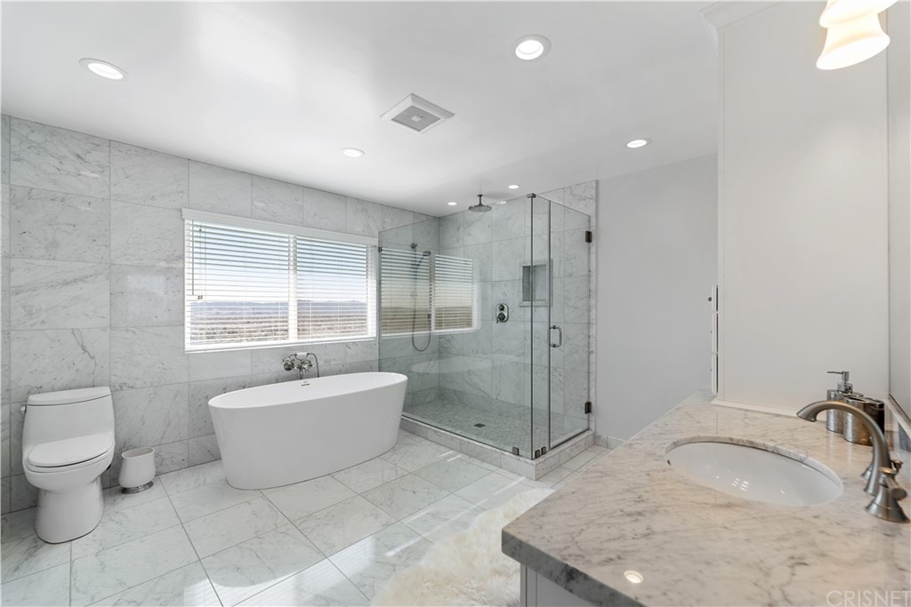 1132 Vista Ridge Burbank, CA 91504 - Photo 18 of 26